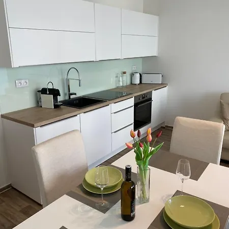 Apartman Astrid 2 *